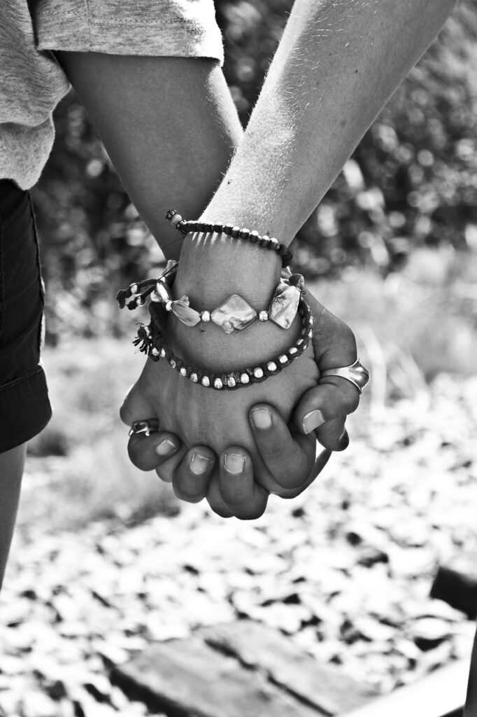 hands, friendship, together-63743.jpg